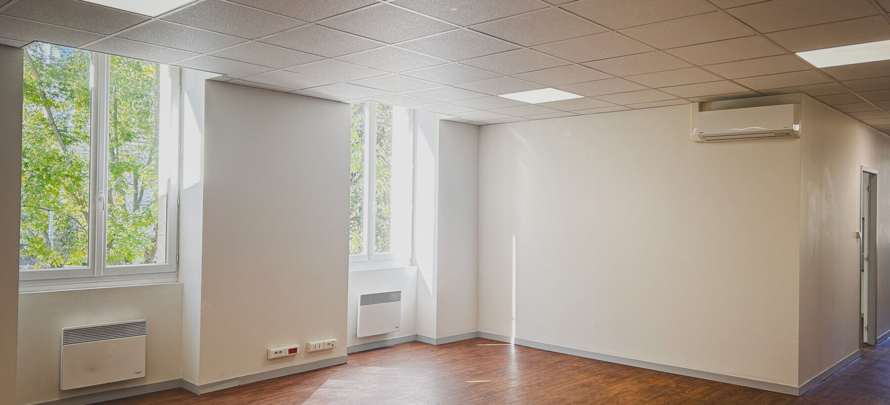 intérieur bureau Centre d'affaires Jean-Jacques Bosc à bordeaux